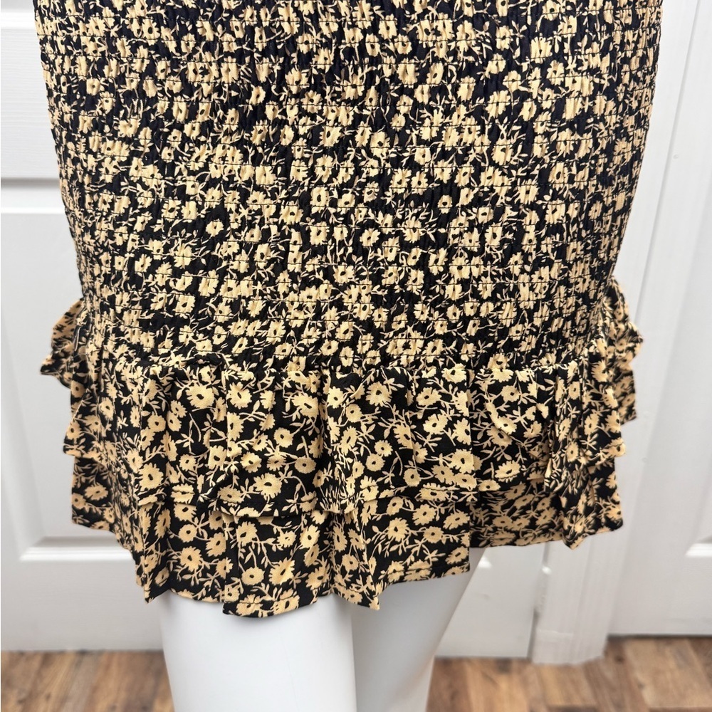 Lost + Wander Smocked Floral Mini Skirt Black Gold Ruffle Hem Size S NWT - Picture 4 of 13